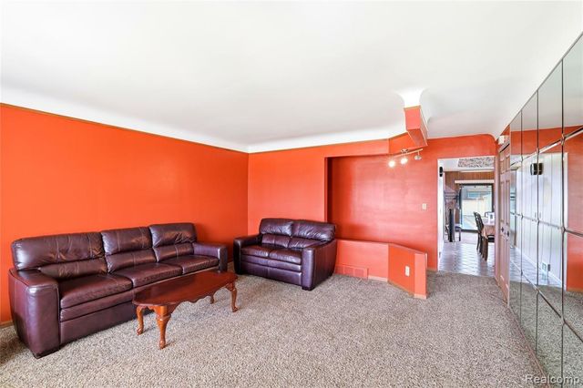 13455 Haupt Drive, Warren, MI 48088