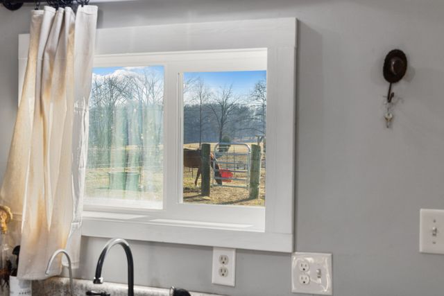 1039 Concord Rd, Gates, TN 38037