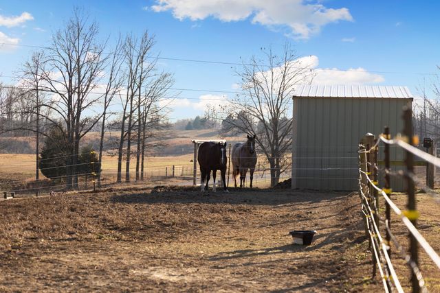 1039 Concord Rd, Gates, TN 38037