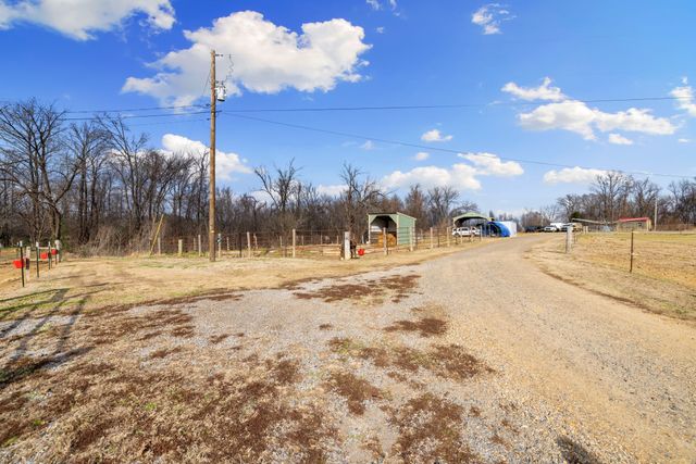 1039 Concord Rd, Gates, TN 38037