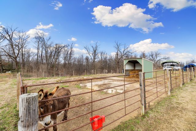 1039 Concord Rd, Gates, TN 38037