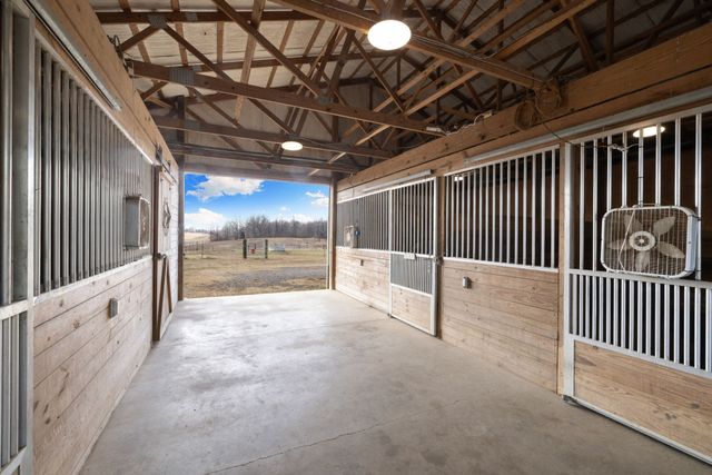 1039 Concord Rd, Gates, TN 38037