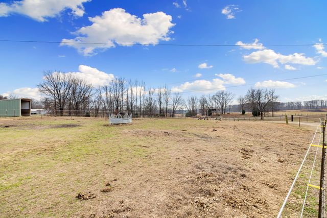 1039 Concord Rd, Gates, TN 38037