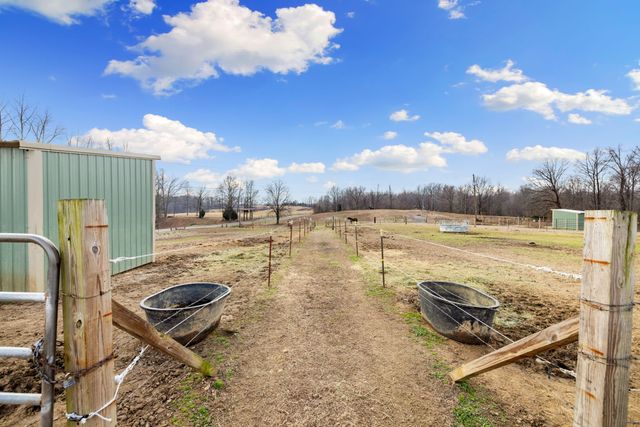 1039 Concord Rd, Gates, TN 38037