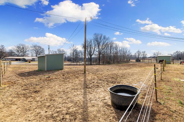 1039 Concord Rd, Gates, TN 38037