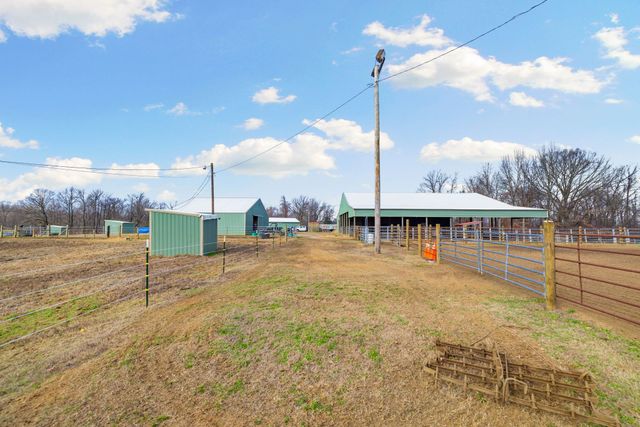 1039 Concord Rd, Gates, TN 38037