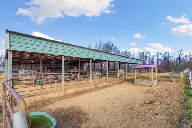 1039 Concord Rd, Gates, TN 38037