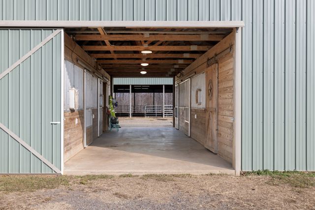 1039 Concord Rd, Gates, TN 38037