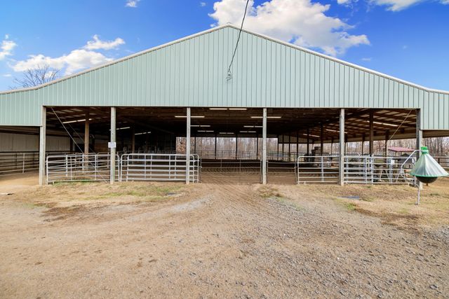 1039 Concord Rd, Gates, TN 38037