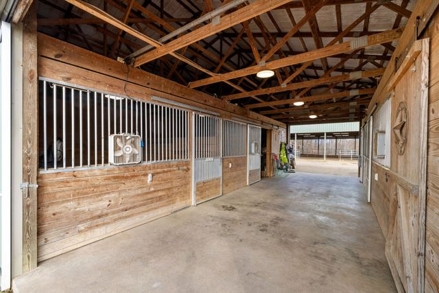 1039 Concord Rd, Gates, TN 38037