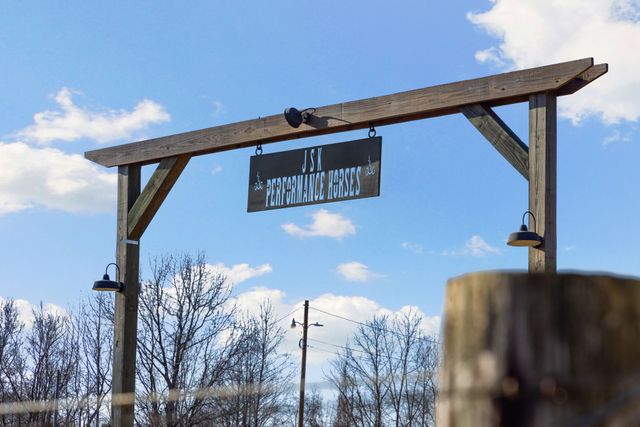 1039 Concord Rd, Gates, TN 38037