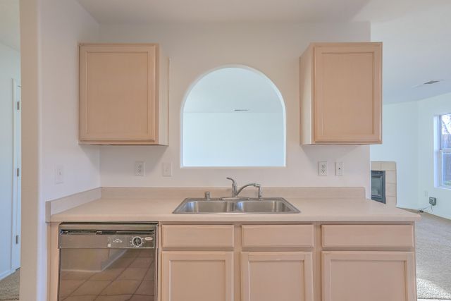 11251 Campo Del Oso Avenue NE, Albuquerque, NM 87123