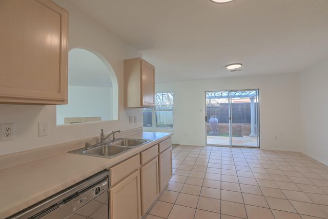 11251 Campo Del Oso Avenue NE, Albuquerque, NM 87123