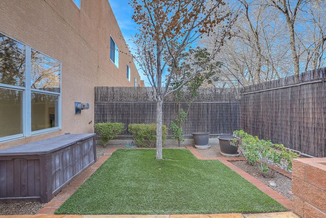 11251 Campo Del Oso Avenue NE, Albuquerque, NM 87123