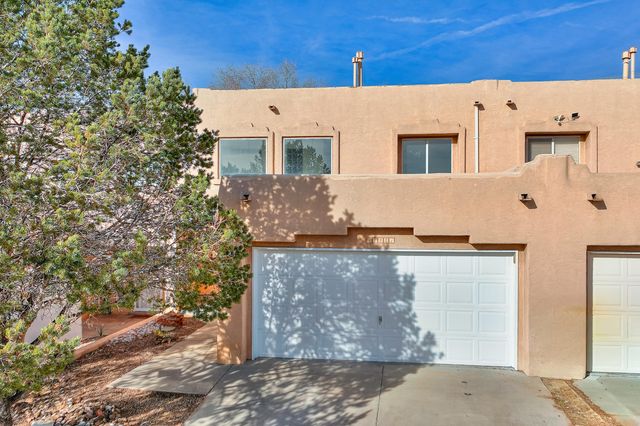 11251 Campo Del Oso Avenue NE, Albuquerque, NM 87123