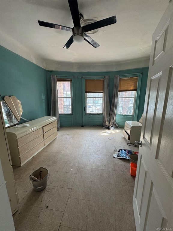 637 Baker Avenue, Bronx, NY 10460 — photo 5