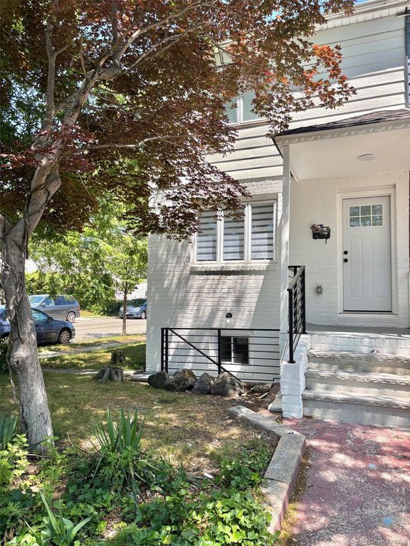 344 Beach 12th Street, Far Rockaway, NY 11691