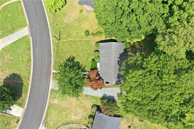 305 Meadowbrook Drive, Burlington, NC 27215