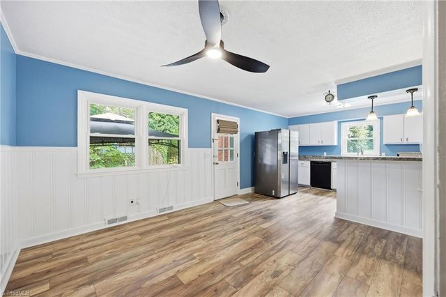 305 Meadowbrook Drive, Burlington, NC 27215