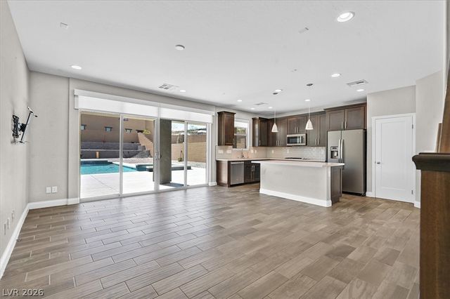 921 Cirrus Cloud Avenue, Las Vegas, NV 89138