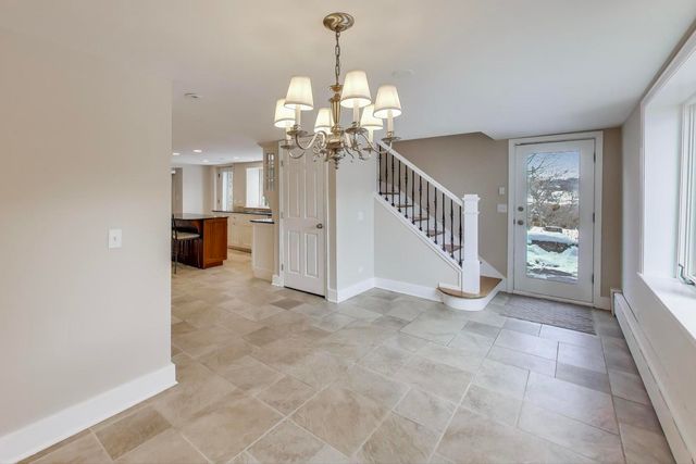 205 Orchard Road, North Barrington, IL 60010