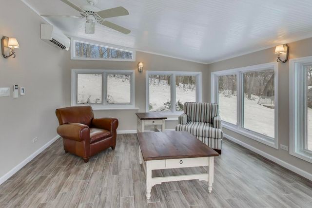 205 Orchard Road, North Barrington, IL 60010