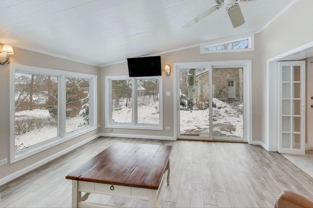 205 Orchard Road, North Barrington, IL 60010