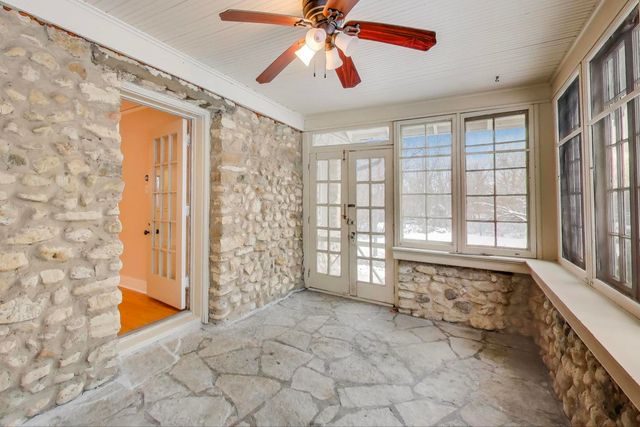 205 Orchard Road, North Barrington, IL 60010