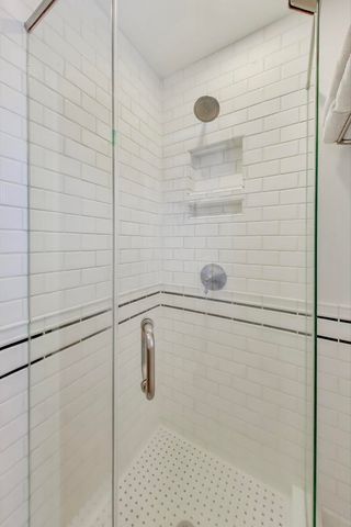 205 Orchard Road, North Barrington, IL 60010