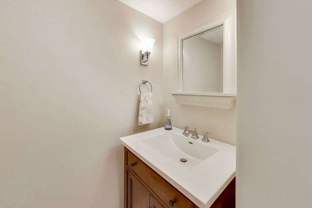 205 Orchard Road, North Barrington, IL 60010