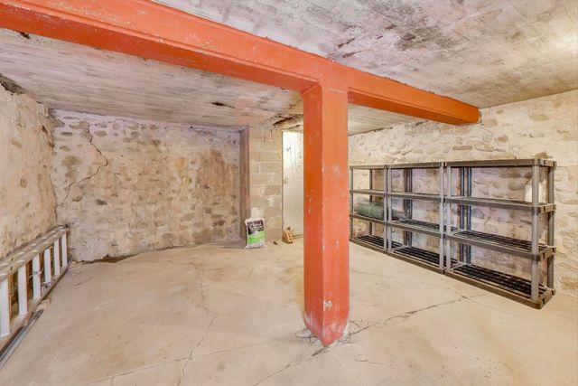 205 Orchard Road, North Barrington, IL 60010