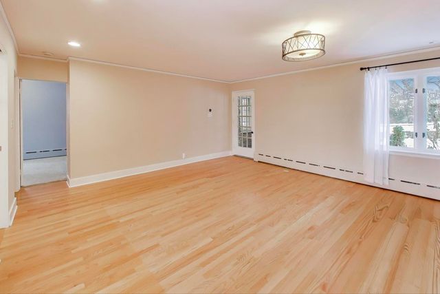 205 Orchard Road, North Barrington, IL 60010