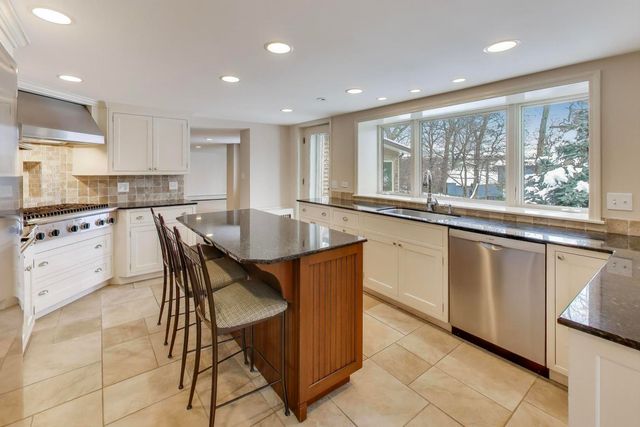 205 Orchard Road, North Barrington, IL 60010