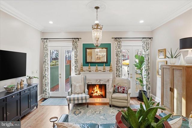 408 N PITT ST, Alexandria, VA 22314