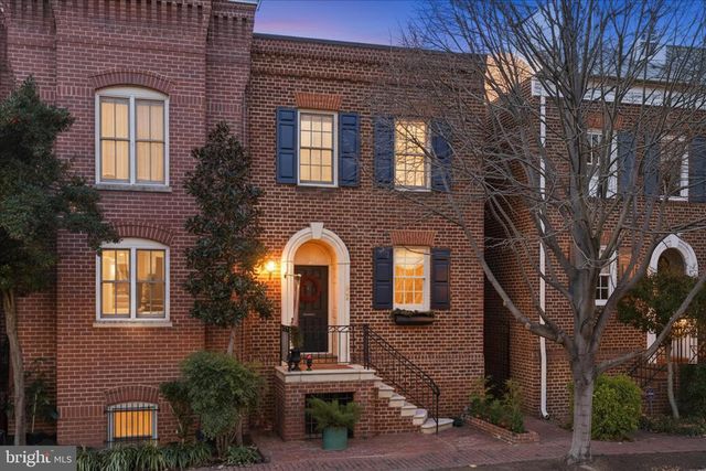 408 N PITT ST, Alexandria, VA 22314
