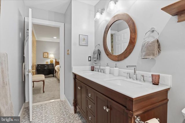 408 N PITT ST, Alexandria, VA 22314