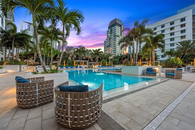 100 1ST AVENUE N 3902, St Petersburg, FL 33701