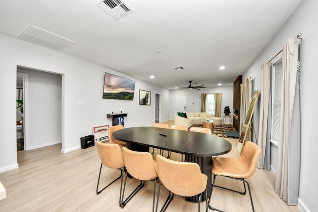 2811 Winbern Street, Houston, TX 77004