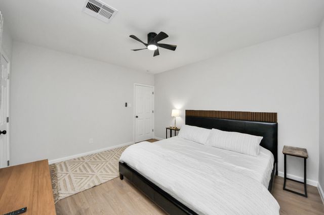 2811 Winbern Street, Houston, TX 77004