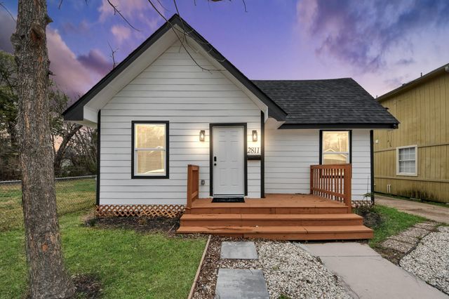 2811 Winbern Street, Houston, TX 77004