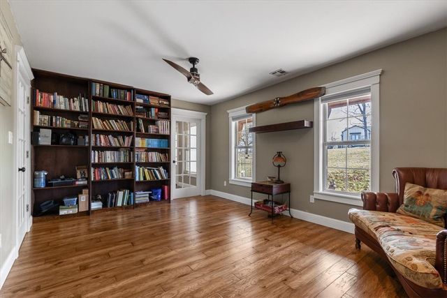 11174 Pumpkin Hill Drive, Bentonville, AR 72712