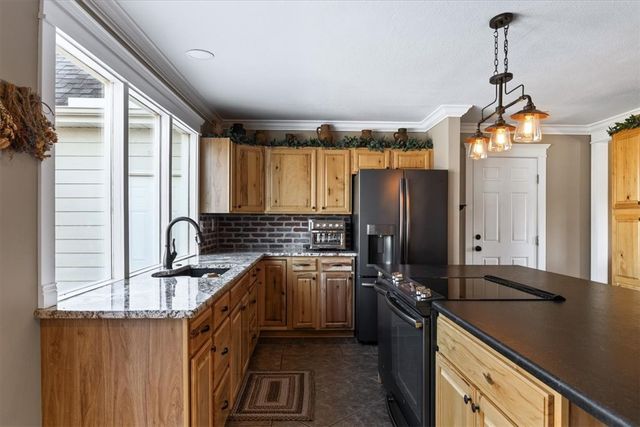 11174 Pumpkin Hill Drive, Bentonville, AR 72712