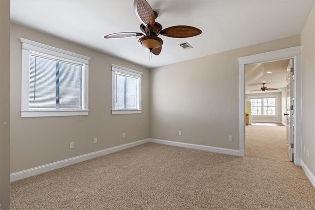 11174 Pumpkin Hill Drive, Bentonville, AR 72712