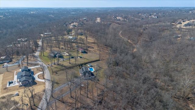 11174 Pumpkin Hill Drive, Bentonville, AR 72712