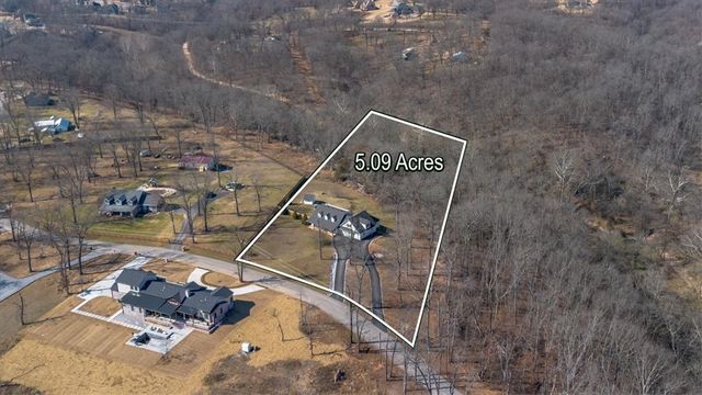 11174 Pumpkin Hill Drive, Bentonville, AR 72712
