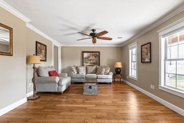 11174 Pumpkin Hill Drive, Bentonville, AR 72712