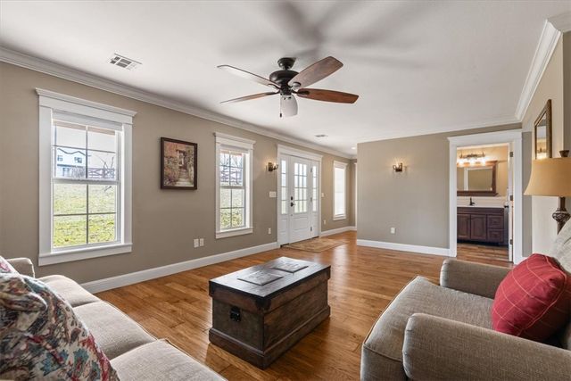 11174 Pumpkin Hill Drive, Bentonville, AR 72712