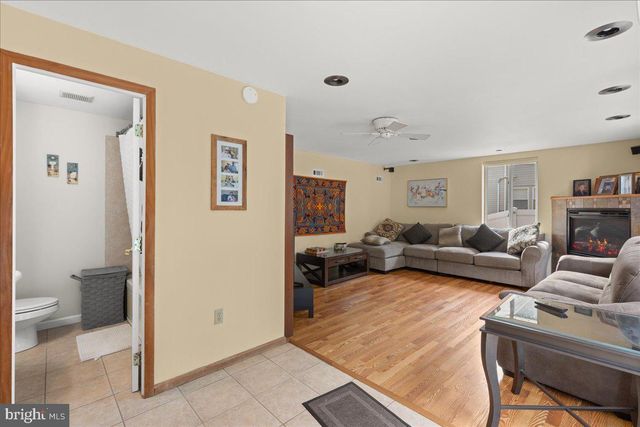 106 N PELHAM RD, Voorhees, NJ 08043