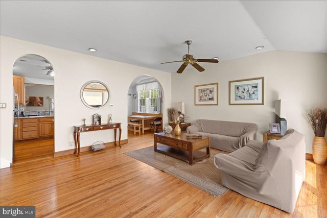 106 N PELHAM RD, Voorhees, NJ 08043