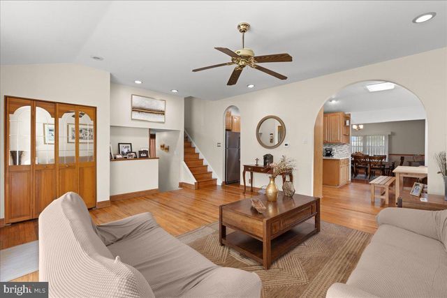 106 N PELHAM RD, Voorhees, NJ 08043